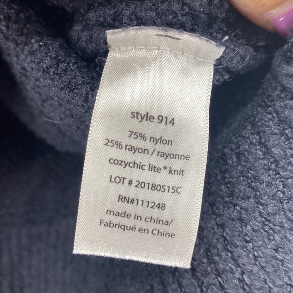 Barefoot Dreams cozychic lite fuzzy ho Lo thumb holes warm shirt black soft sz S - Picture 7 of 8